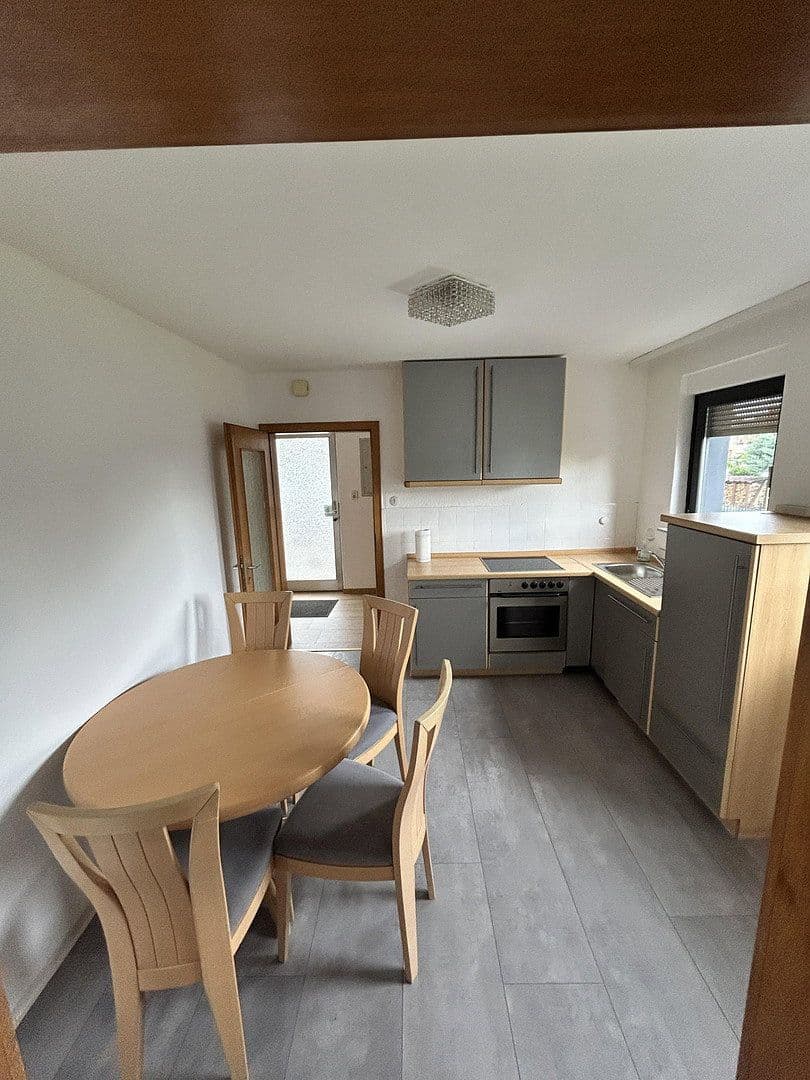Pronájem bytu 3+1 70 m², Goldbach, Bavorsko Pronájem bytu 3+1 70 m², Goldbach, Bavorsko