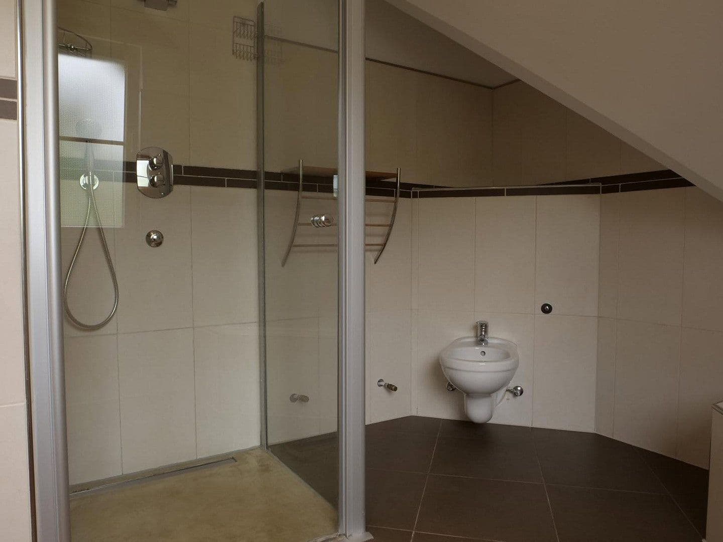 Prodej domu 196 m², pozemek 422 m², Waldbröl, Severní Porýní-Vestfálsko Prodej domu 196 m², pozemek 422 m², Waldbröl, Severní Porýní-Vestfálsko