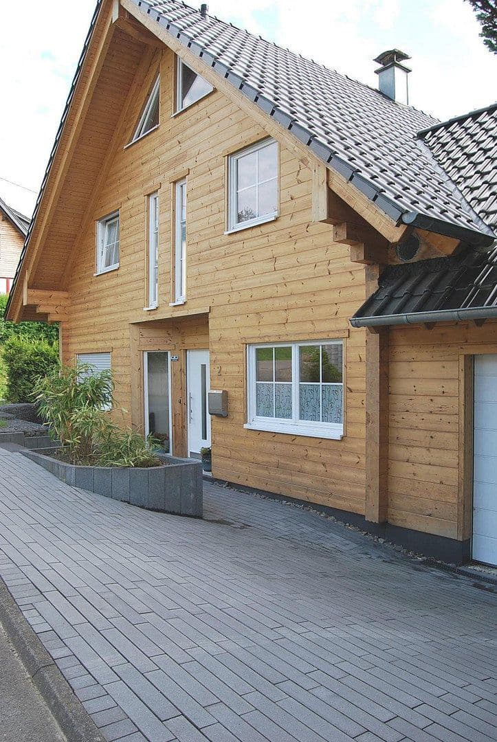 Prodej domu 196 m², pozemek 422 m², Waldbröl, Severní Porýní-Vestfálsko Prodej domu 196 m², pozemek 422 m², Waldbröl, Severní Porýní-Vestfálsko