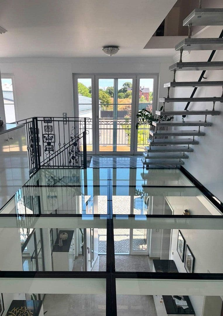 Prodej domu 330 m², pozemek 2.400 m², Rathenow, Braniborsko Prodej domu 330 m², pozemek 2.400 m², Rathenow, Braniborsko