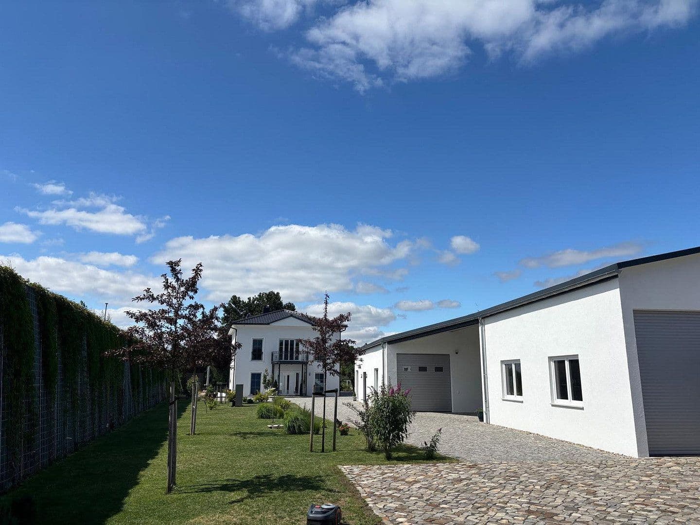 Prodej domu 330 m², pozemek 2.400 m², Rathenow, Braniborsko Prodej domu 330 m², pozemek 2.400 m², Rathenow, Braniborsko