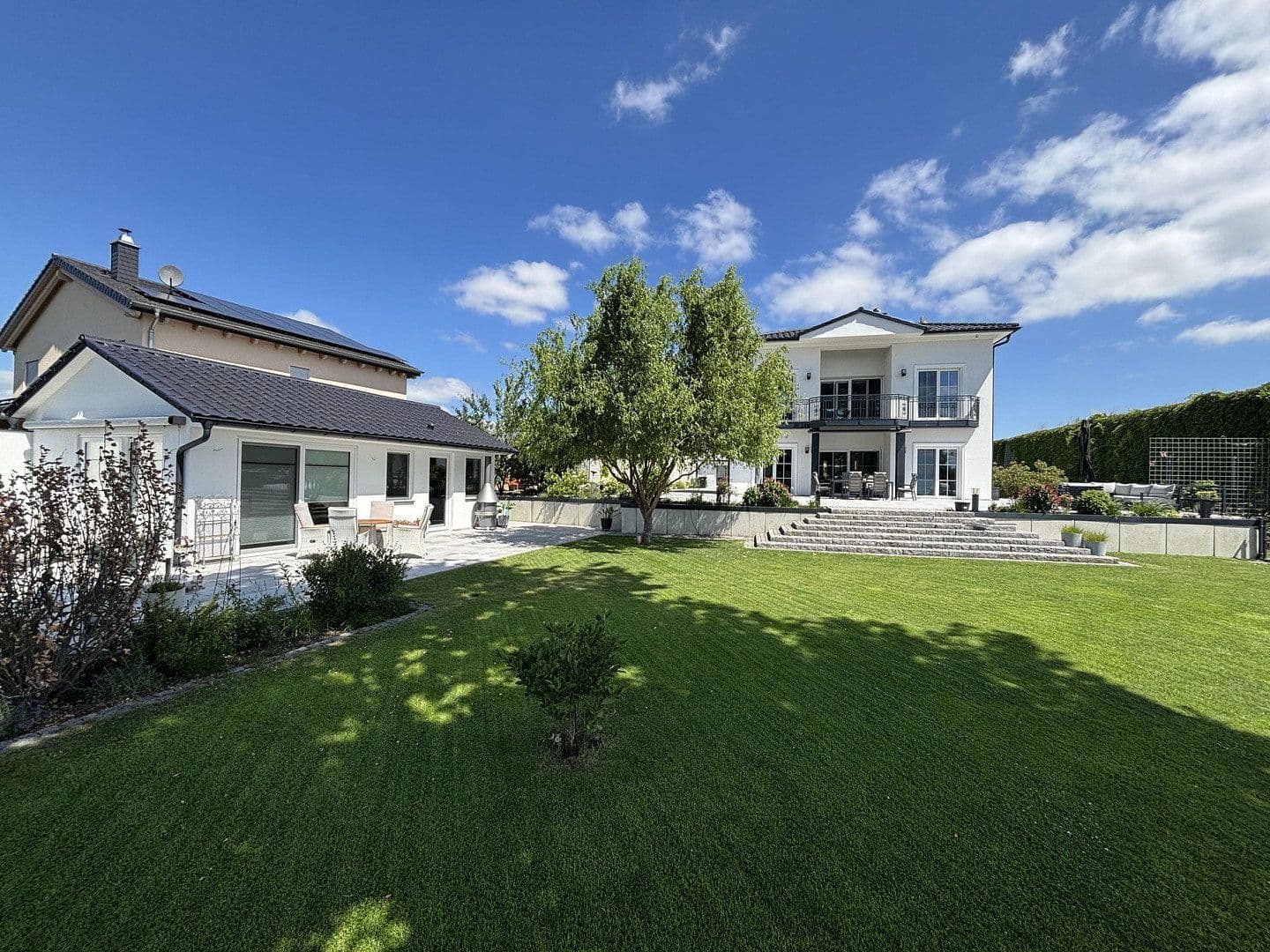 Prodej domu 330 m², pozemek 2.400 m², Rathenow, Braniborsko Prodej domu 330 m², pozemek 2.400 m², Rathenow, Braniborsko