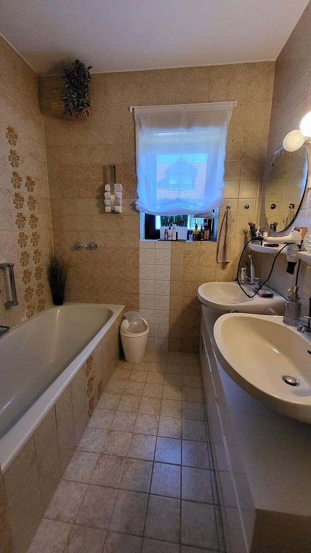 Pronájem bytu 3+1 100 m², Schützenstr. 15, Karlsfeld, Bavorsko Pronájem bytu 3+1 100 m², Schützenstr. 15, Karlsfeld, Bavorsko