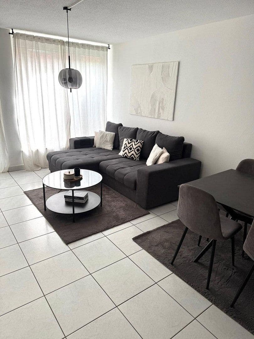 Pronájem bytu 2+1 60 m², Schleiermacherstraße 43b, Augsburg, Bavorsko Pronájem bytu 2+1 60 m², Schleiermacherstraße 43b, Augsburg, Bavorsko
