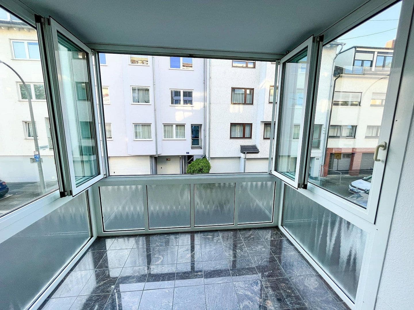 Pronájem bytu 1+1 57 m², Steinerstrasse 3, Bonn-Beuel, Severní Porýní-Vestfálsko Pronájem bytu 1+1 57 m², Steinerstrasse 3, Bonn-Beuel, Severní Porýní-Vestfálsko