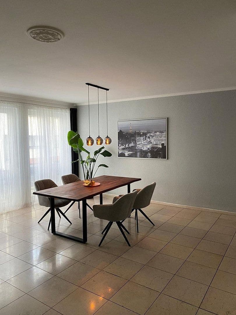 Pronájem bytu 1+1 57 m², Steinerstrasse 3, Bonn-Beuel, Severní Porýní-Vestfálsko Pronájem bytu 1+1 57 m², Steinerstrasse 3, Bonn-Beuel, Severní Porýní-Vestfálsko