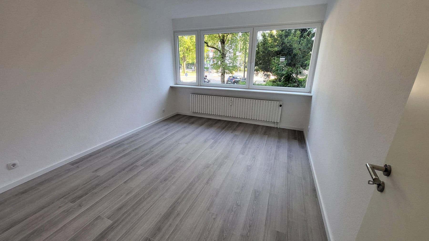 Prodej bytu 4+1 89 m², Elmshorner Straße 15, Pinneberg, Šlesvicko-Holštýnsko Prodej bytu 4+1 89 m², Elmshorner Straße 15, Pinneberg, Šlesvicko-Holštýnsko