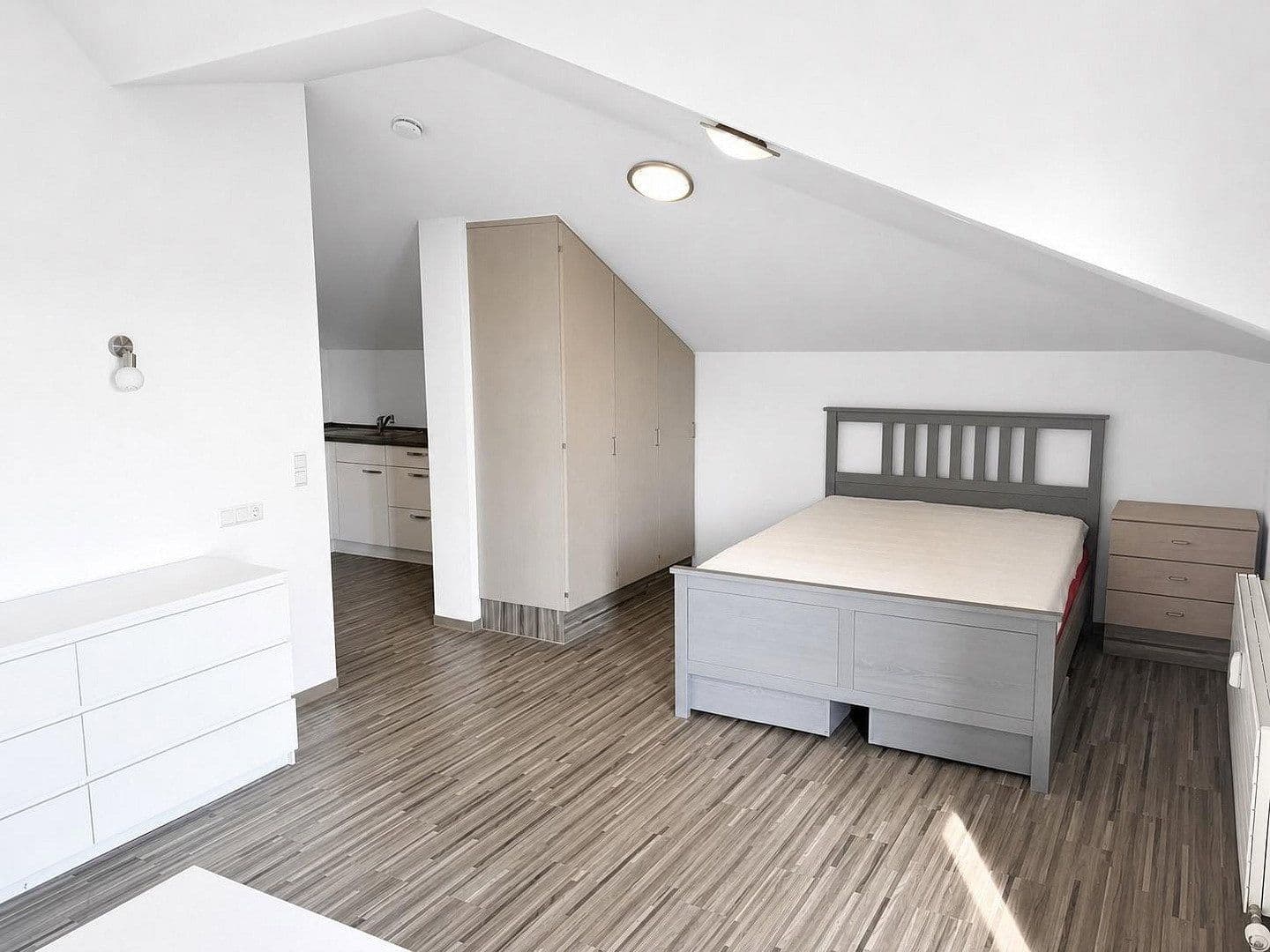Pronájem bytu 1+kk 34 m², Weberstr. 15/1, Salach, Bádensko-Württembersko Pronájem bytu 1+kk 34 m², Weberstr. 15/1, Salach, Bádensko-Württembersko