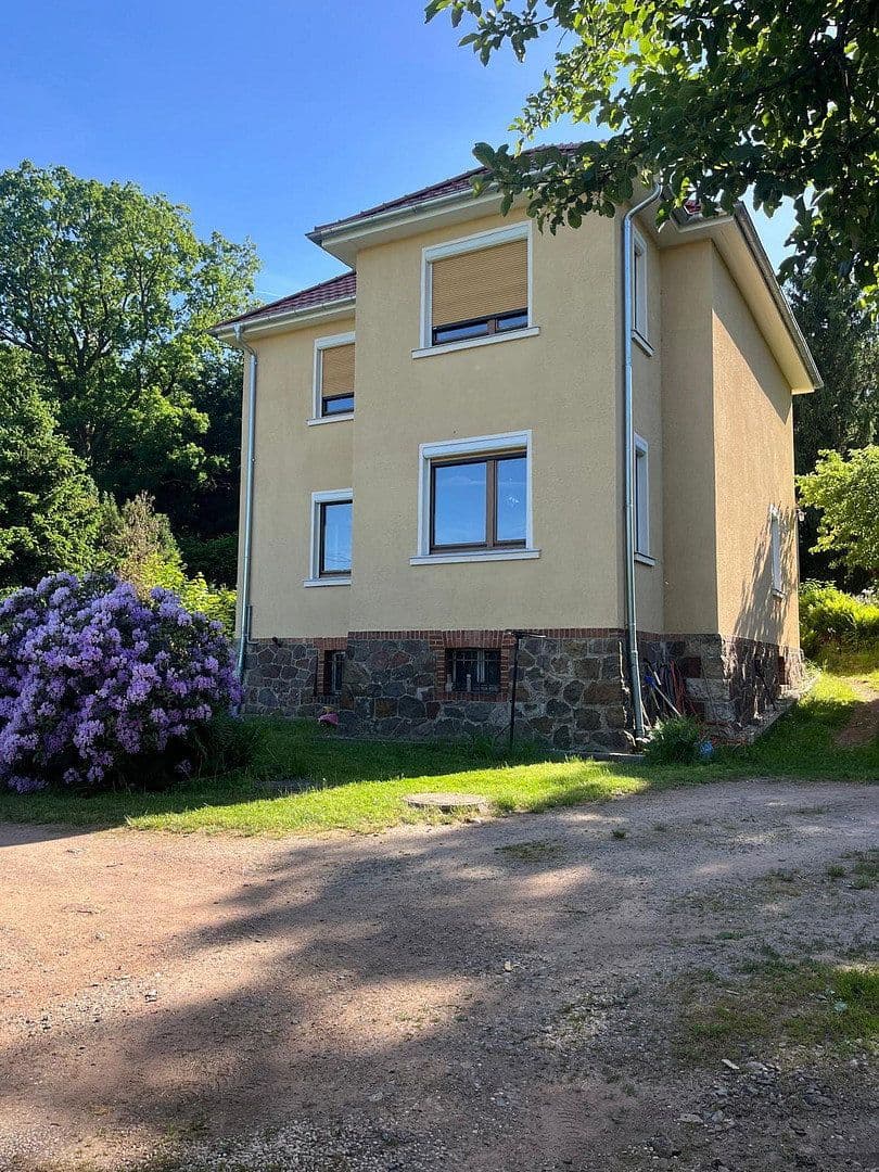 Prodej domu 145 m², pozemek 2.040 m², Radebeul, Sasko Prodej domu 145 m², pozemek 2.040 m², Radebeul, Sasko