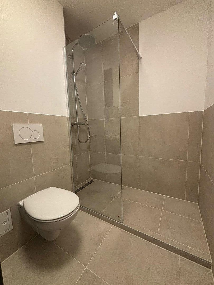 Pronájem bytu 2+kk 55 m², Emilienstr. 6, Nürnberg, Bavorsko Pronájem bytu 2+kk 55 m², Emilienstr. 6, Nürnberg, Bavorsko