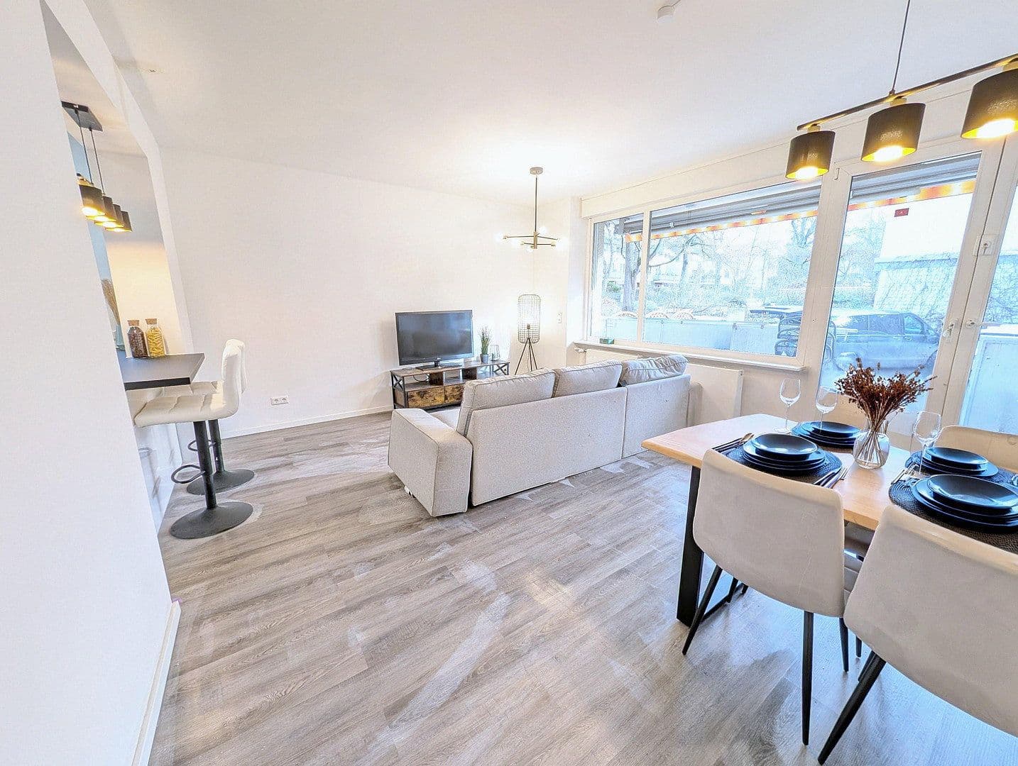 Prodej bytu 4+1 92 m², Berlin, Berlín Prodej bytu 4+1 92 m², Berlin, Berlín