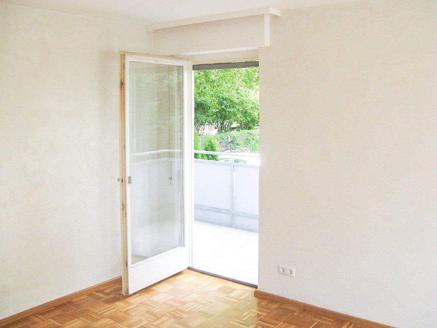 Pronájem bytu 2+1 54 m², Karlsruhe, Bádensko-Württembersko Pronájem bytu 2+1 54 m², Karlsruhe, Bádensko-Württembersko