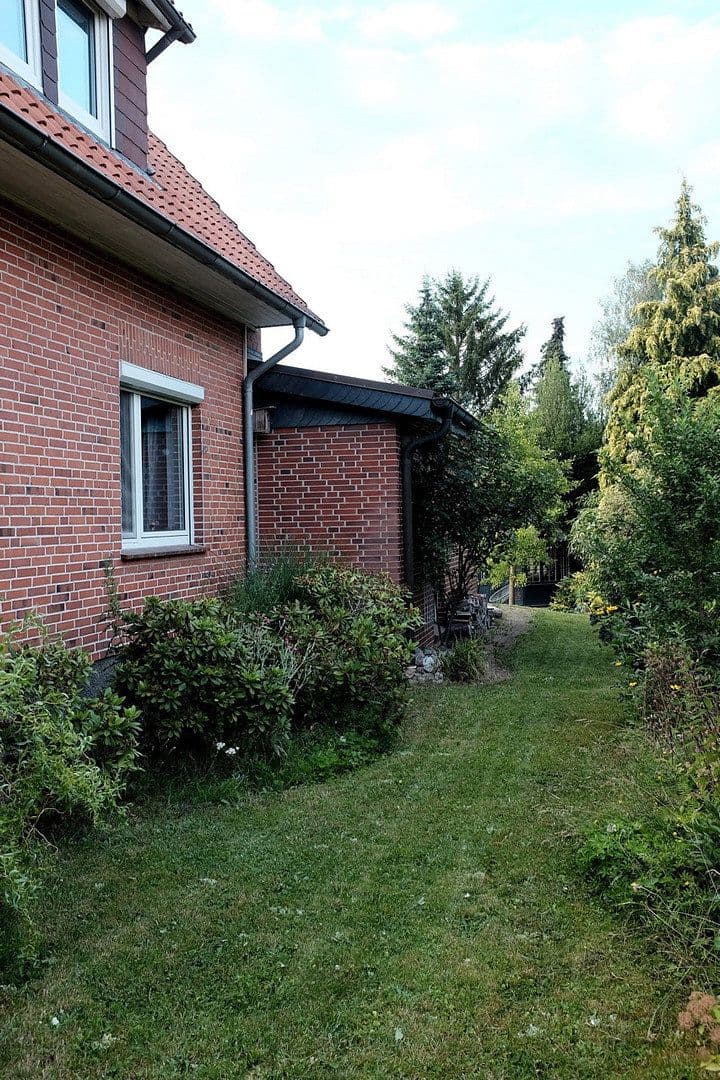 Prodej domu 192 m², pozemek 978 m², Scharnebeck, Dolní Sasko Prodej domu 192 m², pozemek 978 m², Scharnebeck, Dolní Sasko