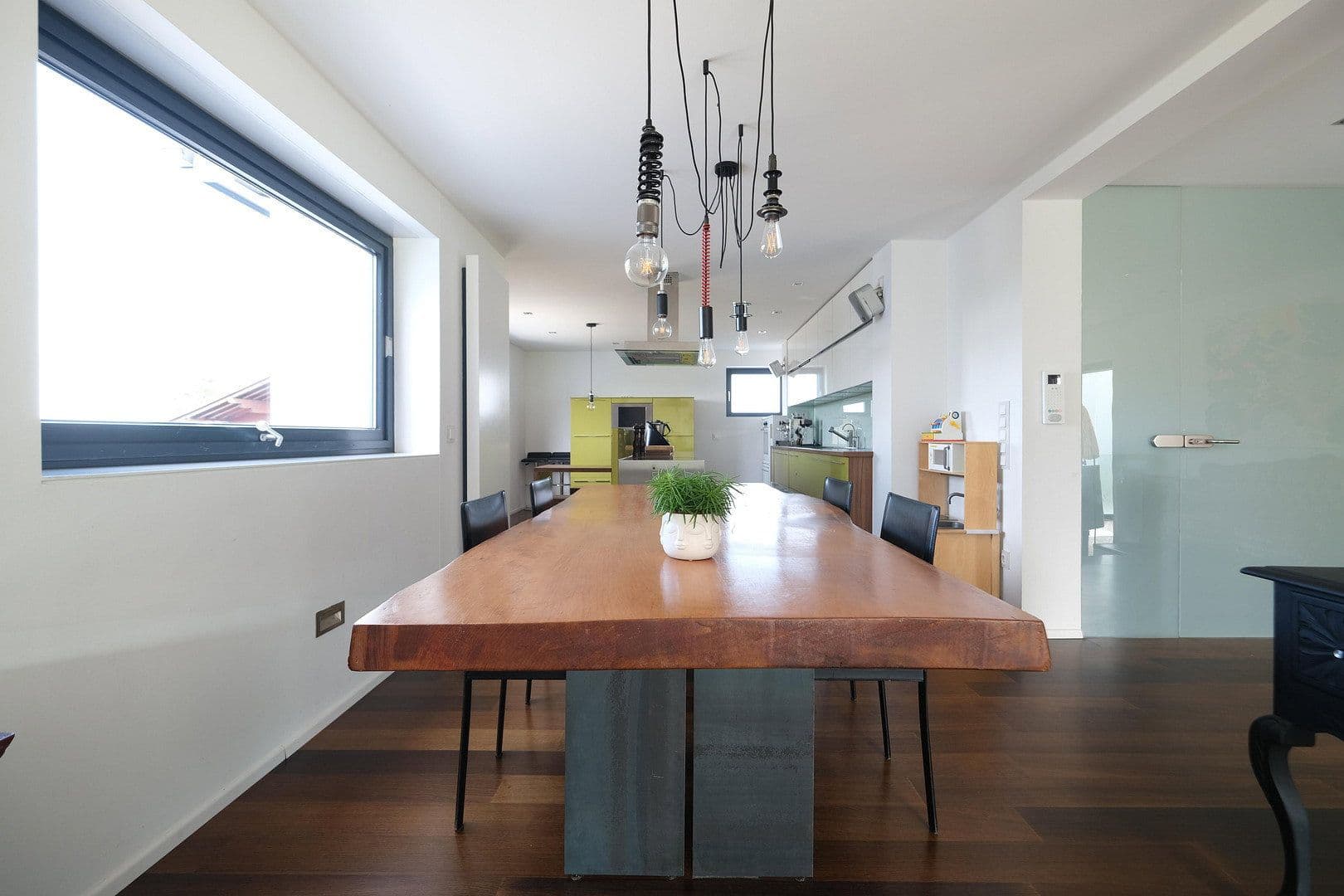 Prodej domu 398 m², pozemek 1.355 m², Reichertshausen, Bavorsko Prodej domu 398 m², pozemek 1.355 m², Reichertshausen, Bavorsko