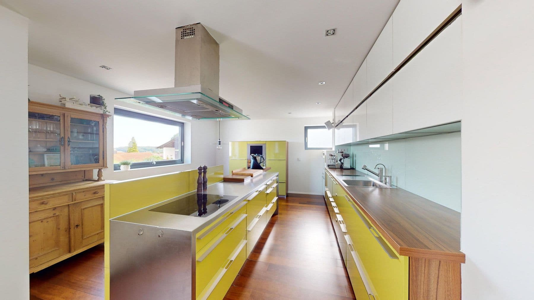 Prodej domu 398 m², pozemek 1.355 m², Reichertshausen, Bavorsko Prodej domu 398 m², pozemek 1.355 m², Reichertshausen, Bavorsko
