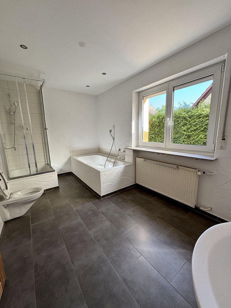Prodej domu 209 m², pozemek 995 m², Rückersdorf, Bavorsko Prodej domu 209 m², pozemek 995 m², Rückersdorf, Bavorsko