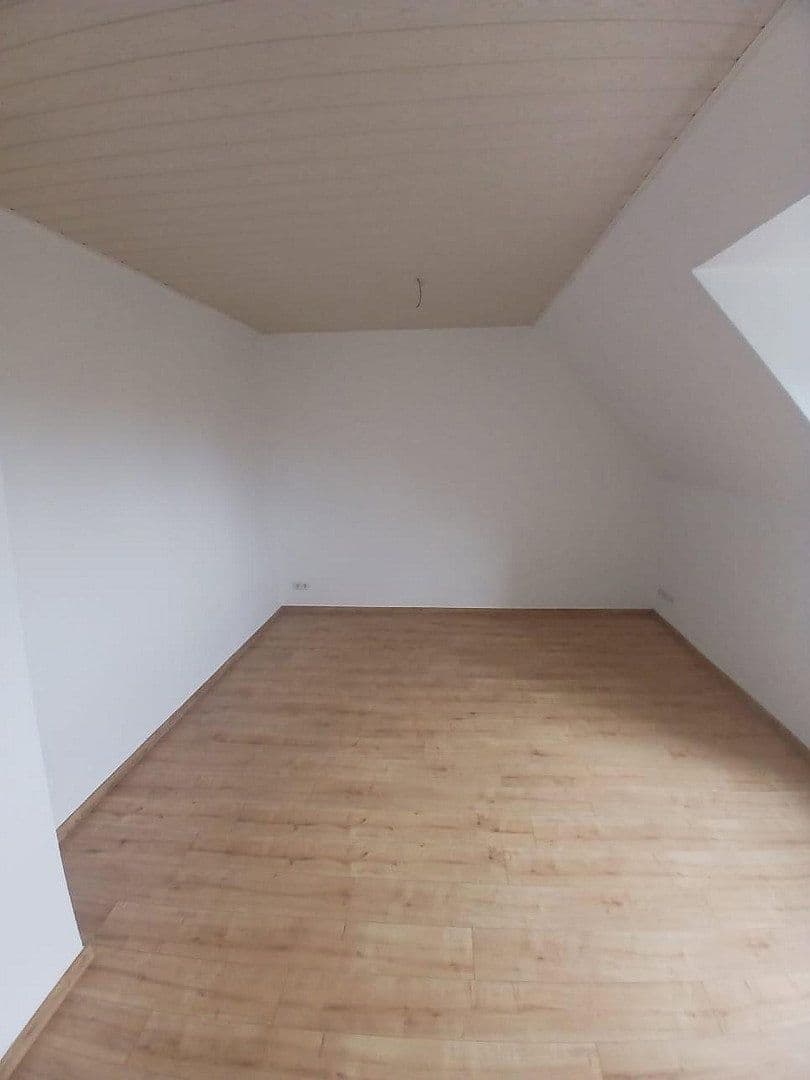 Pronájem bytu 2+1 38 m², Mühlstrasse 19, Wiedemar, Sasko Pronájem bytu 2+1 38 m², Mühlstrasse 19, Wiedemar, Sasko