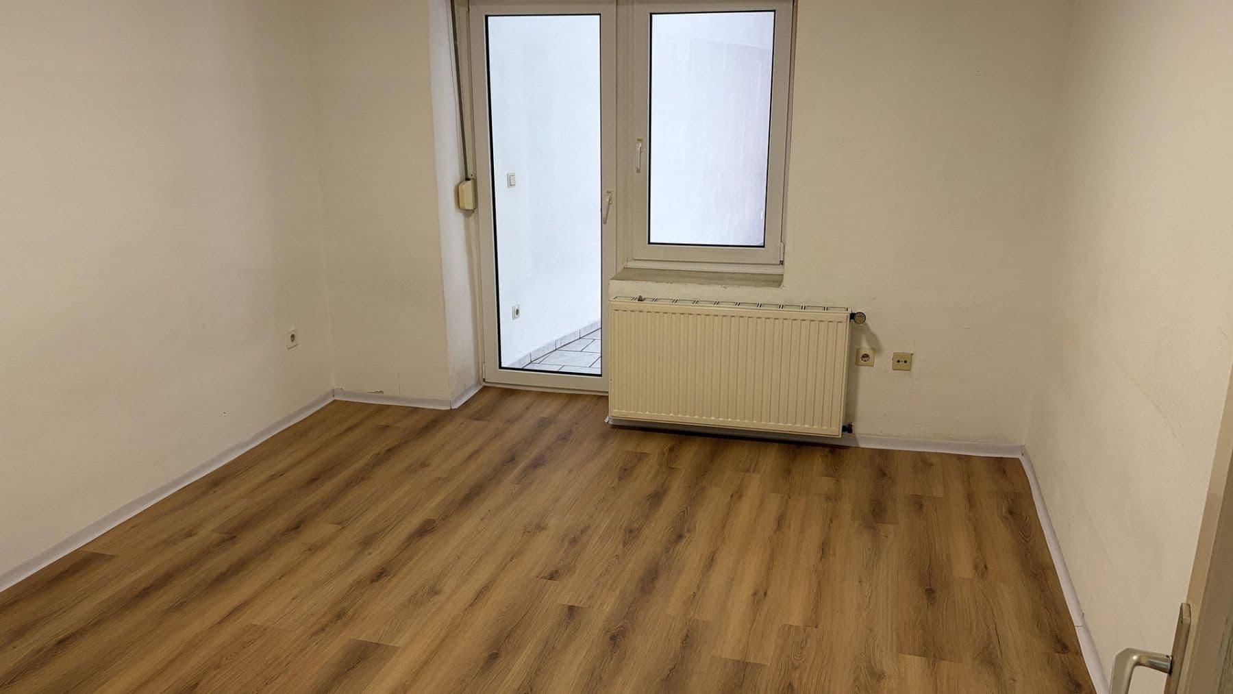 Prodej nebytového prostoru 950 m², Bergheim, Severní Porýní-Vestfálsko Prodej nebytového prostoru 950 m², Bergheim, Severní Porýní-Vestfálsko