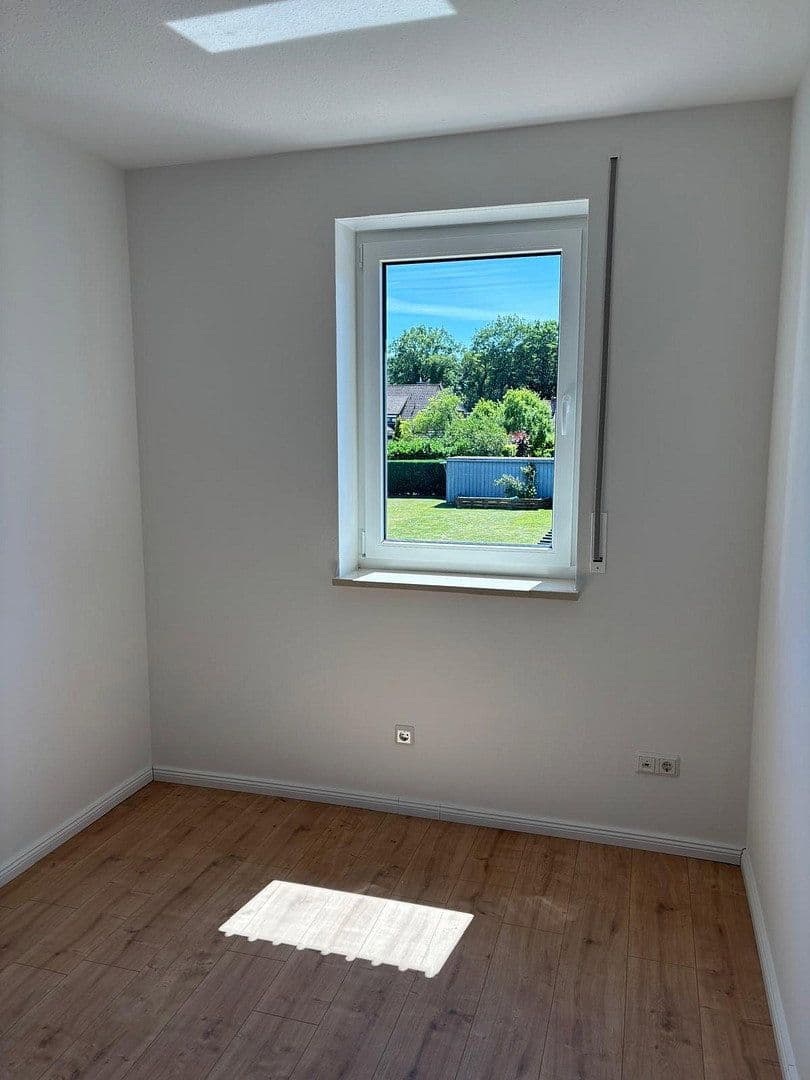 Pronájem domu 170 m², pozemek 350 m², Großenkneten, Dolní Sasko Pronájem domu 170 m², pozemek 350 m², Großenkneten, Dolní Sasko