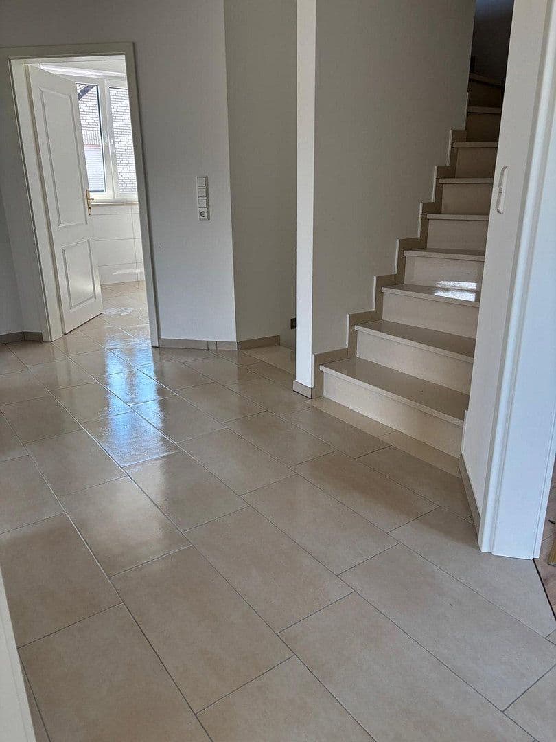 Pronájem domu 170 m², pozemek 350 m², Großenkneten, Dolní Sasko Pronájem domu 170 m², pozemek 350 m², Großenkneten, Dolní Sasko
