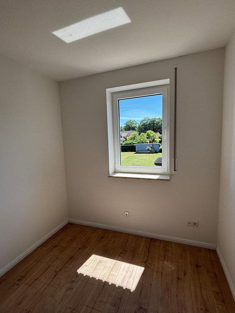 Pronájem domu 170 m², pozemek 350 m², Großenkneten, Dolní Sasko Pronájem domu 170 m², pozemek 350 m², Großenkneten, Dolní Sasko