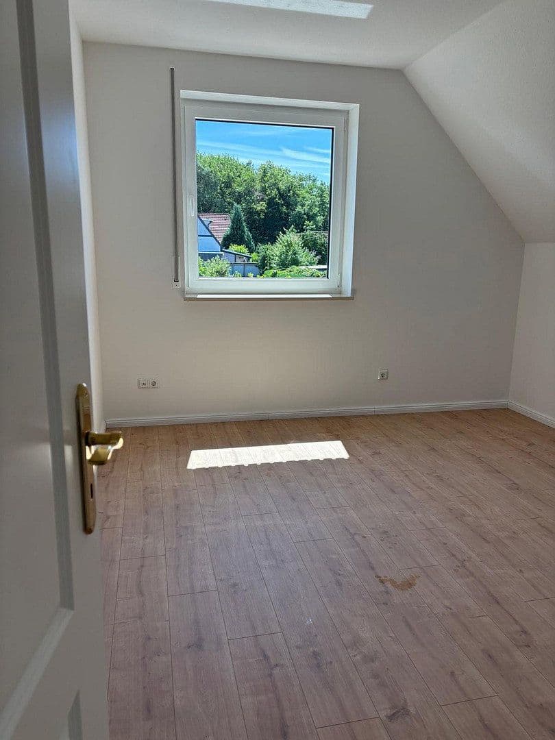 Pronájem domu 170 m², pozemek 350 m², Großenkneten, Dolní Sasko Pronájem domu 170 m², pozemek 350 m², Großenkneten, Dolní Sasko