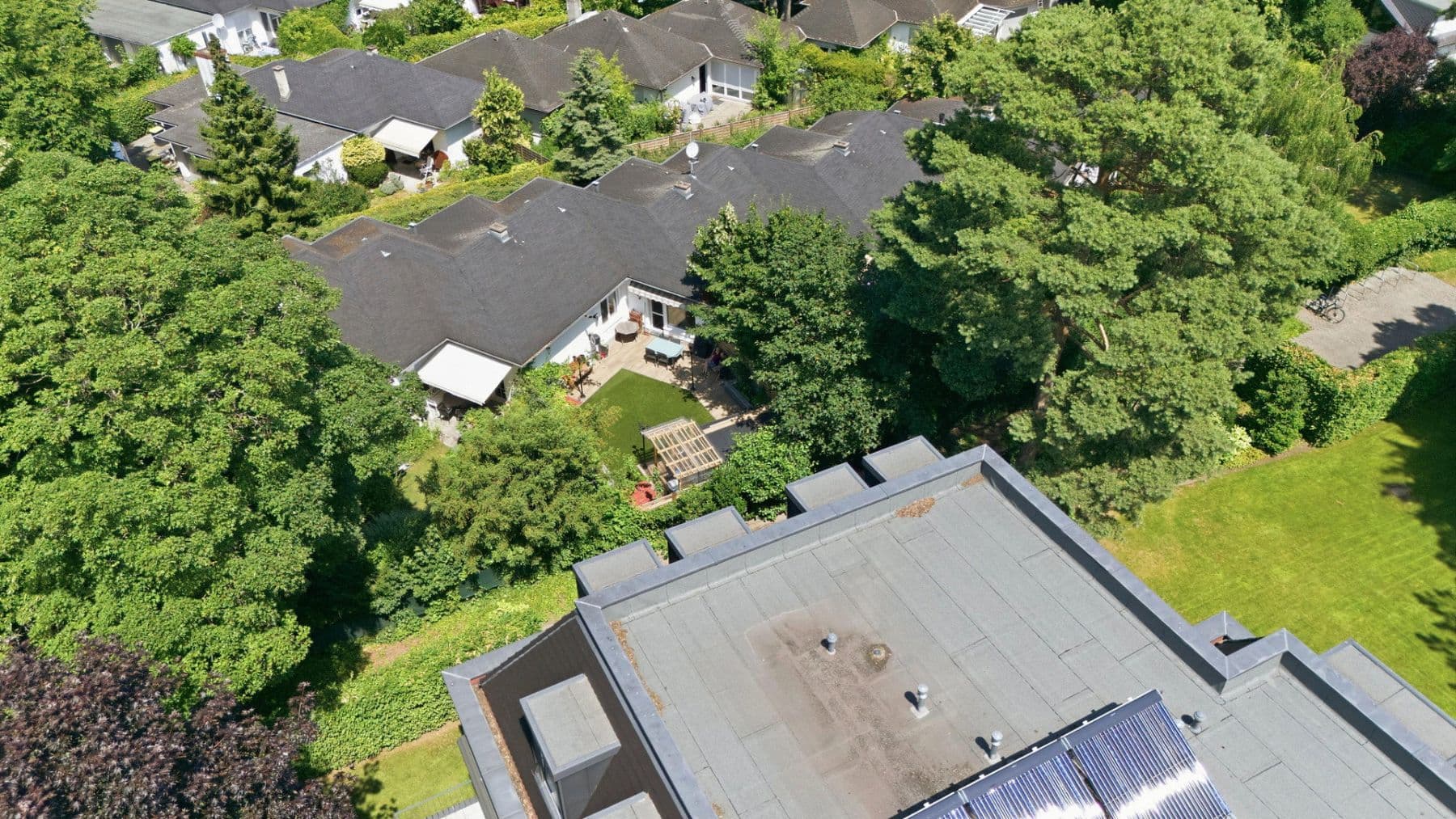 Prodej domu 80 m², pozemek 200 m², Insterburgallee 22B, Berlin, Berlín Prodej domu 80 m², pozemek 200 m², Insterburgallee 22B, Berlin, Berlín