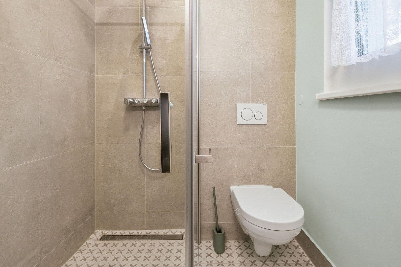 Prodej domu 80 m², pozemek 200 m², Insterburgallee 22B, Berlin, Berlín Prodej domu 80 m², pozemek 200 m², Insterburgallee 22B, Berlin, Berlín