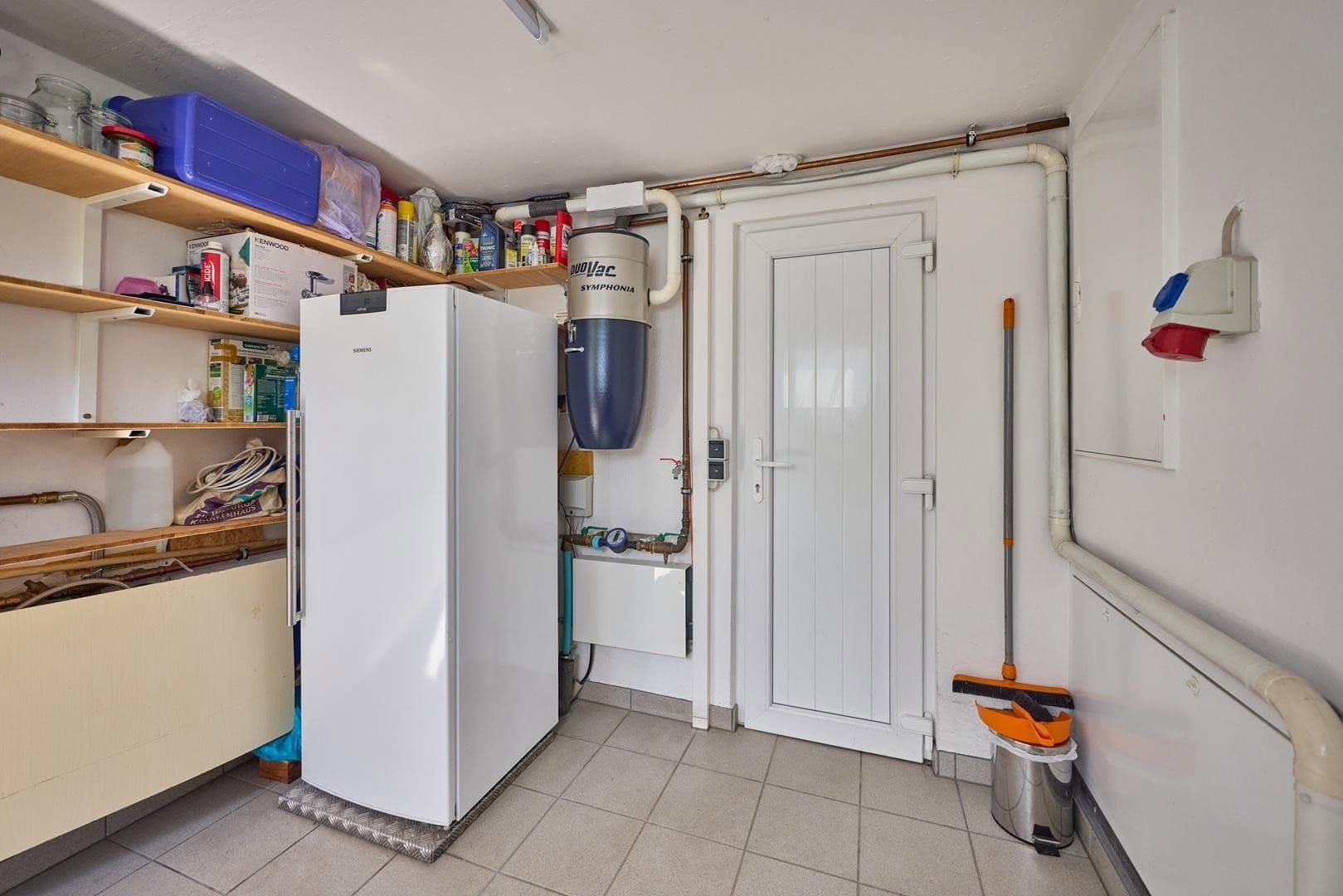Prodej domu 152 m², pozemek 378 m², Meschede, Severní Porýní-Vestfálsko Prodej domu 152 m², pozemek 378 m², Meschede, Severní Porýní-Vestfálsko
