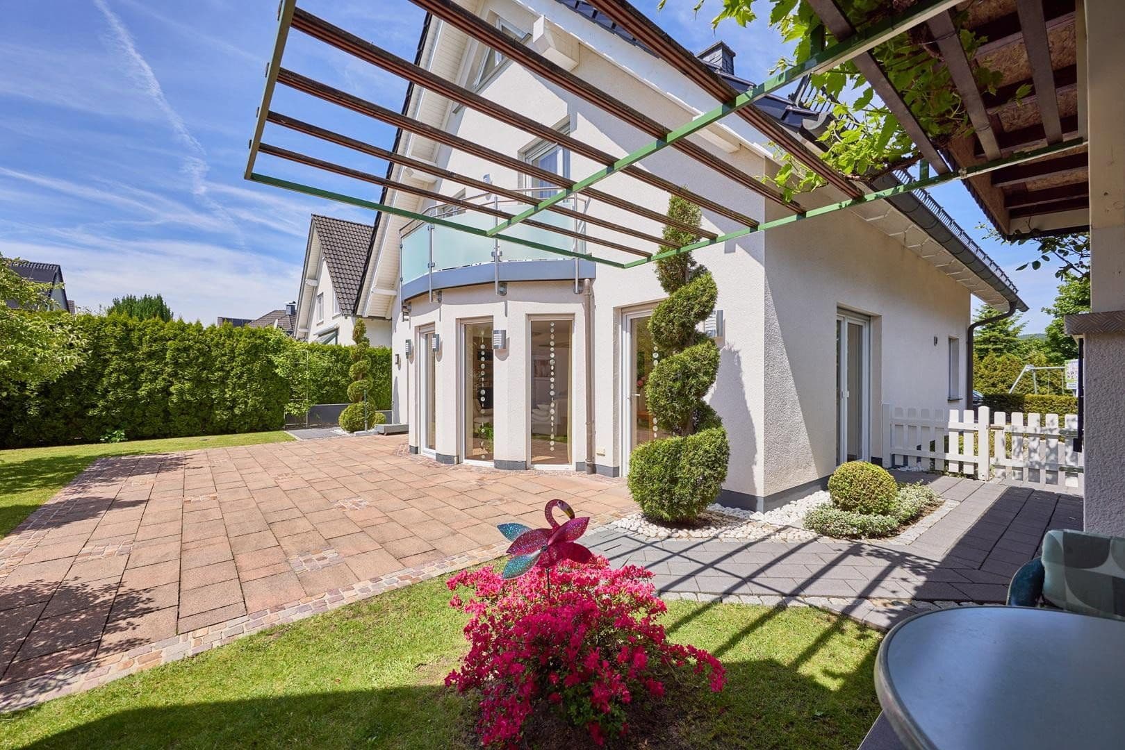 Prodej domu 152 m², pozemek 378 m², Meschede, Severní Porýní-Vestfálsko Prodej domu 152 m², pozemek 378 m², Meschede, Severní Porýní-Vestfálsko