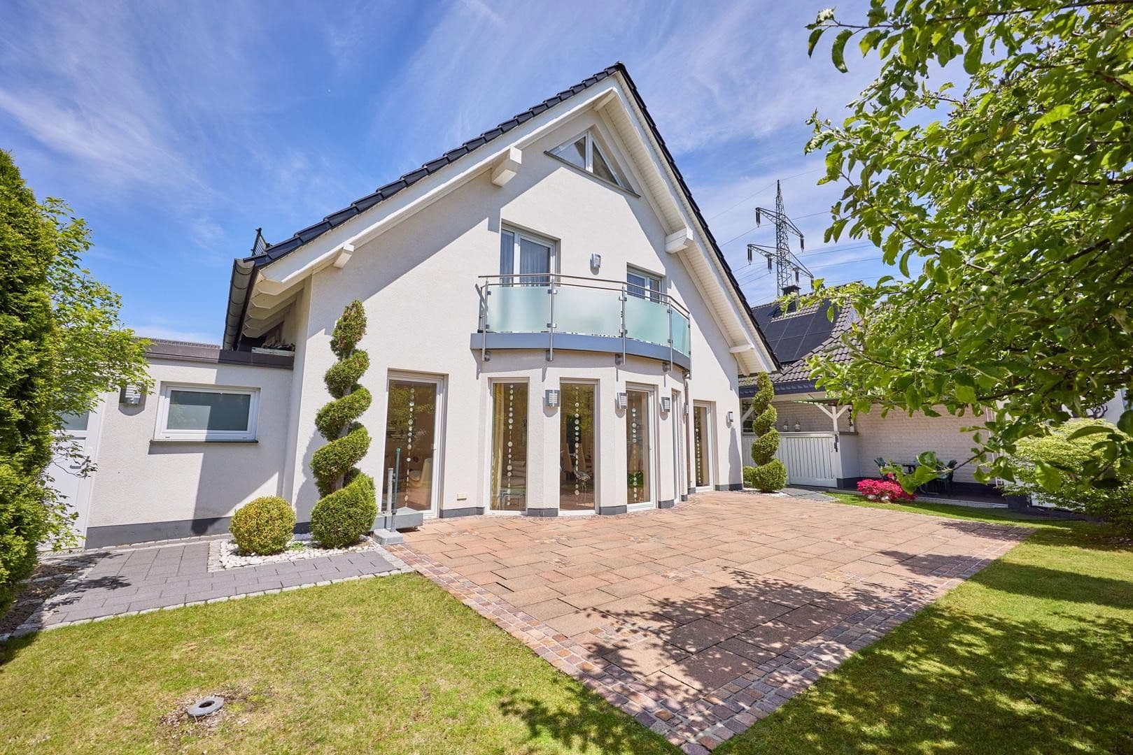 Prodej domu 152 m², pozemek 378 m², Meschede, Severní Porýní-Vestfálsko Prodej domu 152 m², pozemek 378 m², Meschede, Severní Porýní-Vestfálsko