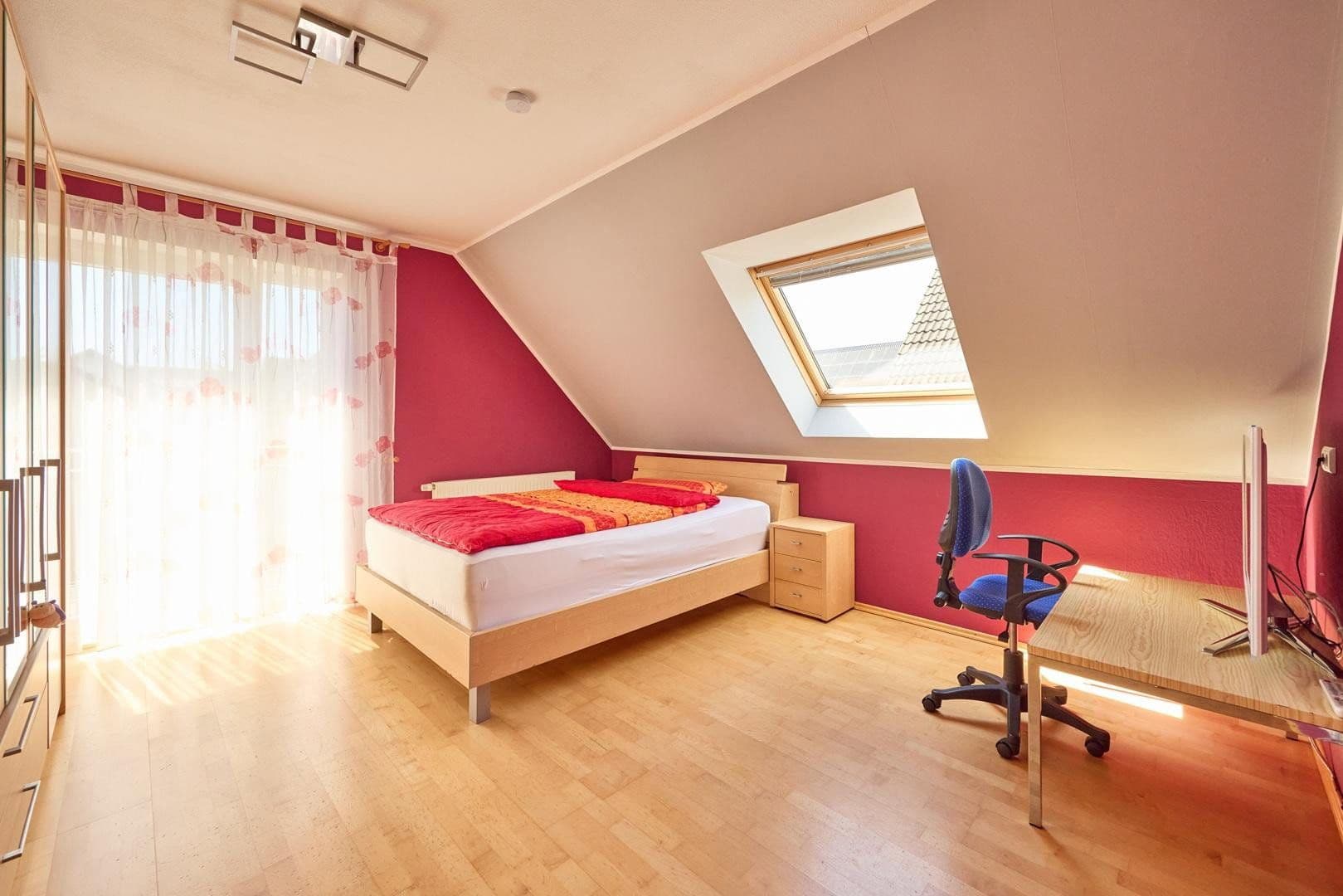 Prodej domu 152 m², pozemek 378 m², Meschede, Severní Porýní-Vestfálsko Prodej domu 152 m², pozemek 378 m², Meschede, Severní Porýní-Vestfálsko
