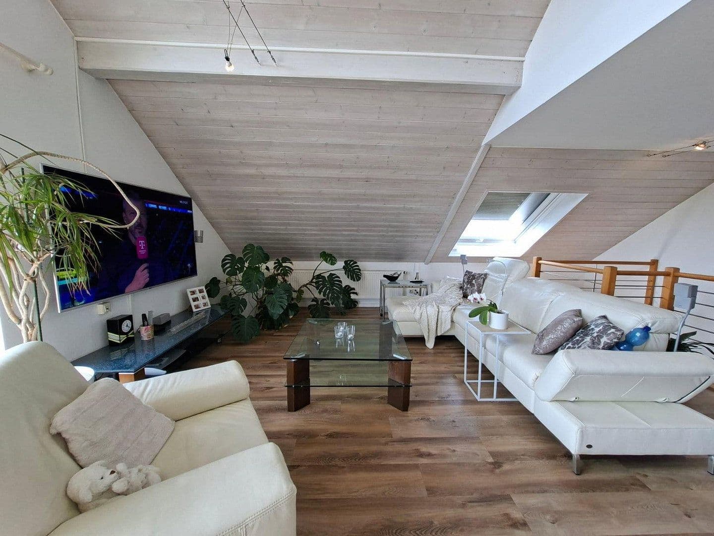 Prodej domu 276 m², pozemek 629 m², Am Weinberg 20, Niederviehbach, Bavorsko Prodej domu 276 m², pozemek 629 m², Am Weinberg 20, Niederviehbach, Bavorsko