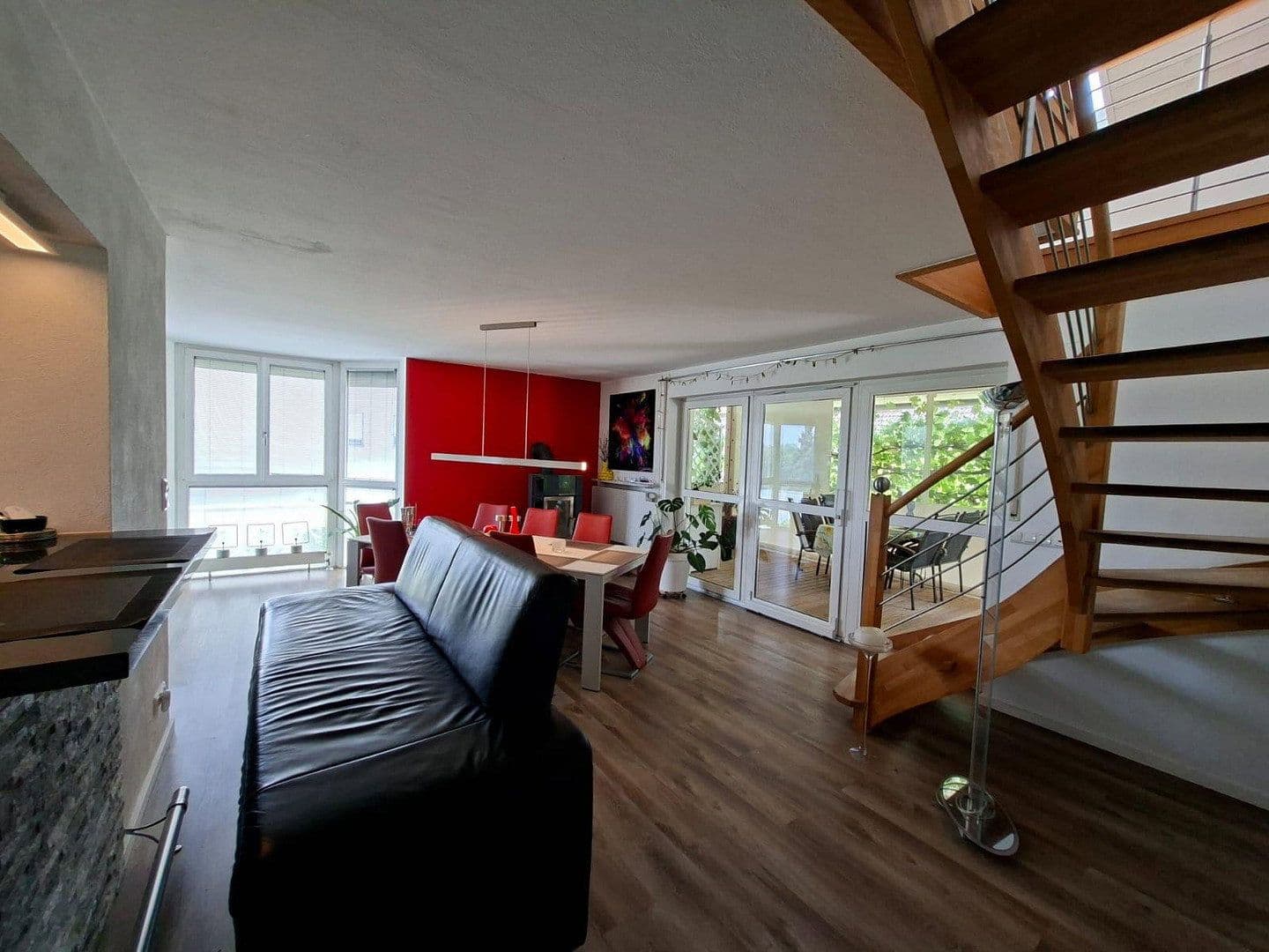 Prodej domu 276 m², pozemek 629 m², Am Weinberg 20, Niederviehbach, Bavorsko Prodej domu 276 m², pozemek 629 m², Am Weinberg 20, Niederviehbach, Bavorsko