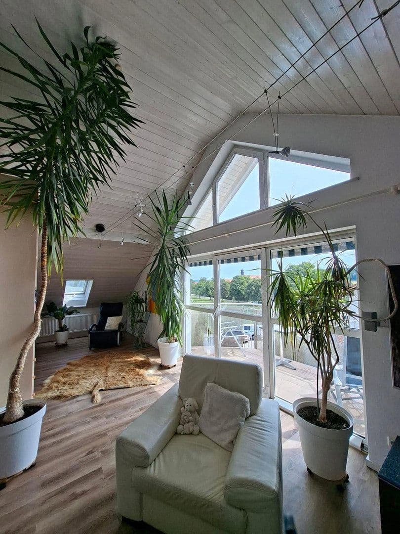 Prodej domu 276 m², pozemek 629 m², Am Weinberg 20, Niederviehbach, Bavorsko Prodej domu 276 m², pozemek 629 m², Am Weinberg 20, Niederviehbach, Bavorsko