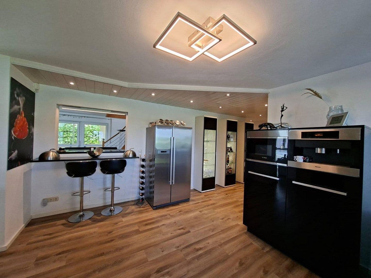 Prodej domu 276 m², pozemek 629 m², Am Weinberg 20, Niederviehbach, Bavorsko Prodej domu 276 m², pozemek 629 m², Am Weinberg 20, Niederviehbach, Bavorsko