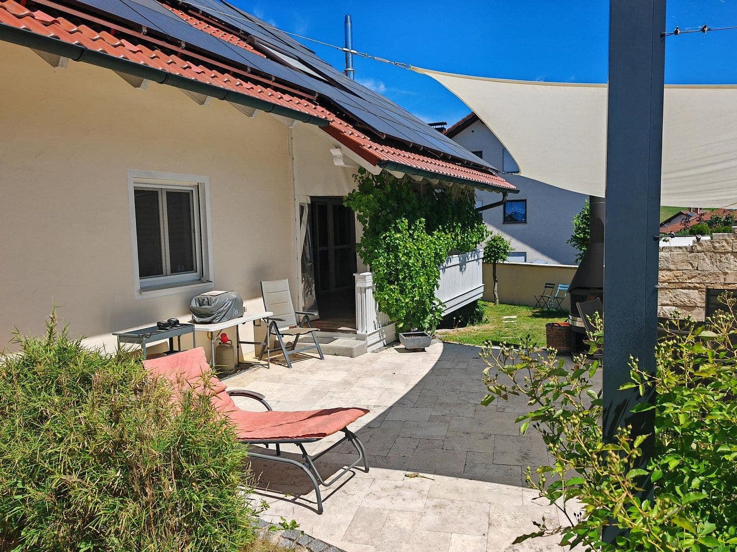 Prodej domu 276 m², pozemek 629 m², Am Weinberg 20, Niederviehbach, Bavorsko Prodej domu 276 m², pozemek 629 m², Am Weinberg 20, Niederviehbach, Bavorsko