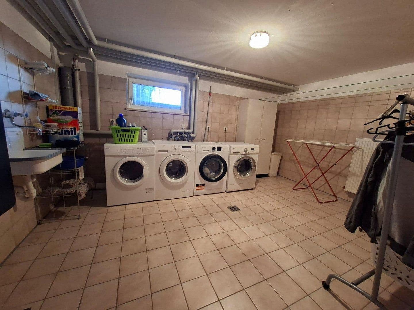 Prodej domu 276 m², pozemek 629 m², Am Weinberg 20, Niederviehbach, Bavorsko Prodej domu 276 m², pozemek 629 m², Am Weinberg 20, Niederviehbach, Bavorsko