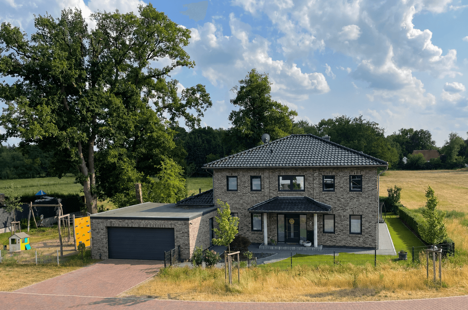 Prodej domu 221 m², pozemek 598 m², Lilienthal, Dolní Sasko Prodej domu 221 m², pozemek 598 m², Lilienthal, Dolní Sasko
