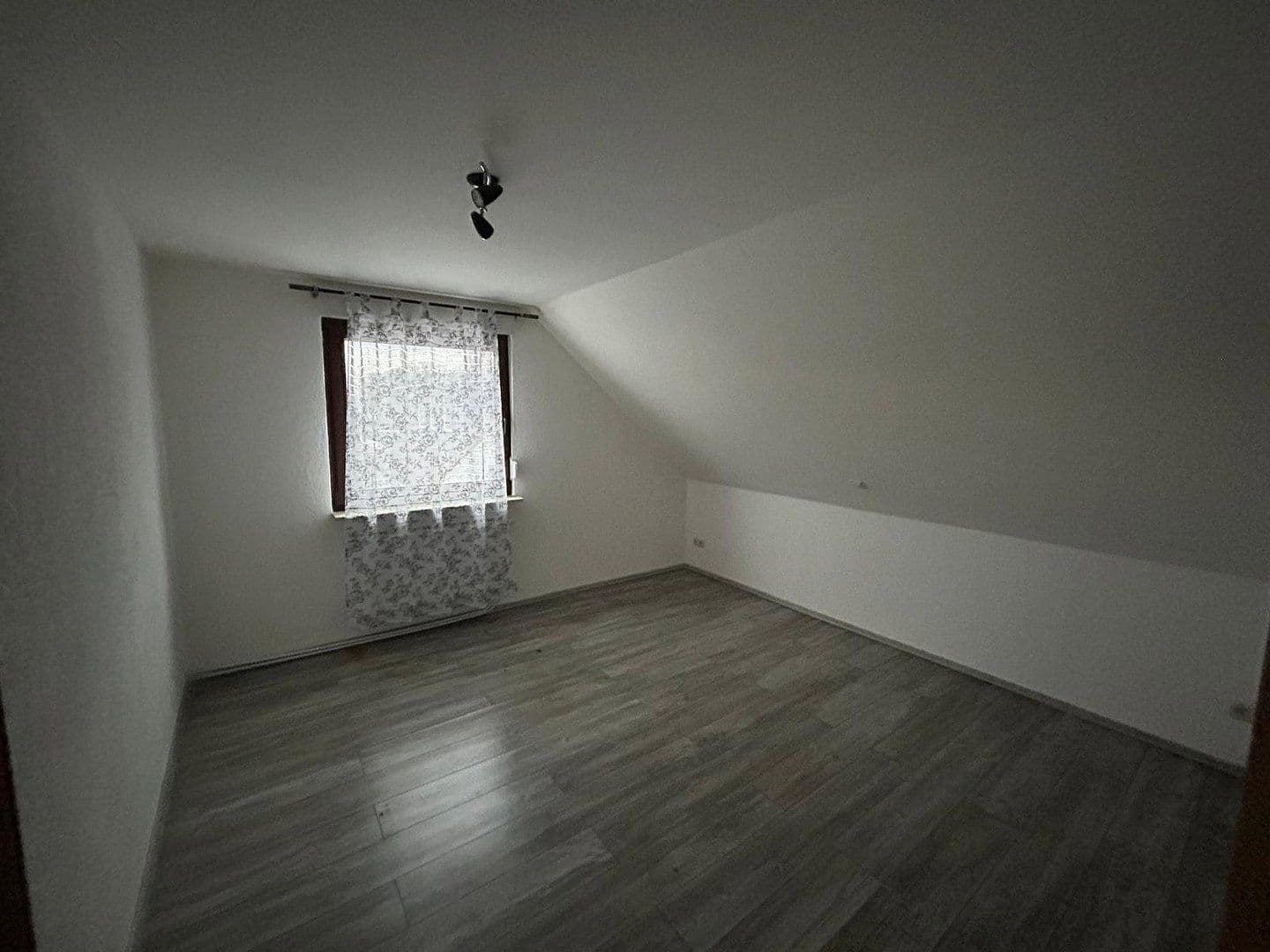 Prodej domu 121 m², pozemek 706 m², Forststrasse 3a, Zerbst/Anhalt, Sasko-Anhaltsko Prodej domu 121 m², pozemek 706 m², Forststrasse 3a, Zerbst/Anhalt, Sasko-Anhaltsko