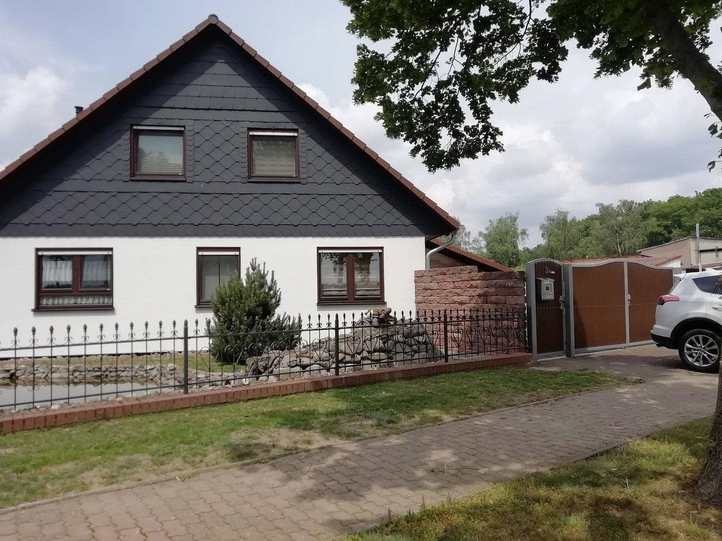 Prodej domu 121 m², pozemek 706 m², Forststrasse 3a, Zerbst/Anhalt, Sasko-Anhaltsko Prodej domu 121 m², pozemek 706 m², Forststrasse 3a, Zerbst/Anhalt, Sasko-Anhaltsko