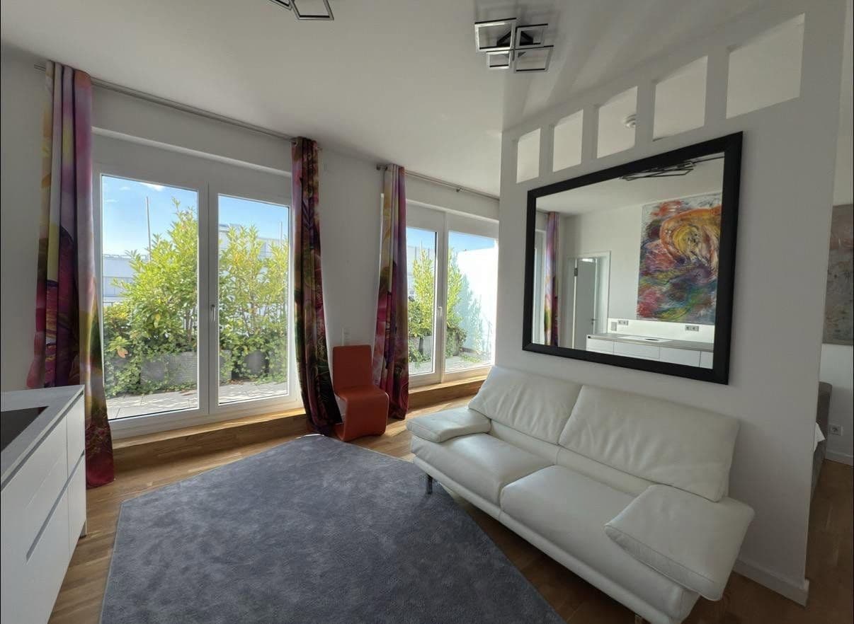 Pronájem bytu 1+kk 45 m², Berlin, Berlín Pronájem bytu 1+kk 45 m², Berlin, Berlín