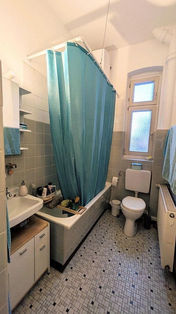 Pronájem bytu 2+1 60 m², Nuits - Str. 6, Karlsruhe, Bádensko-Württembersko Pronájem bytu 2+1 60 m², Nuits - Str. 6, Karlsruhe, Bádensko-Württembersko