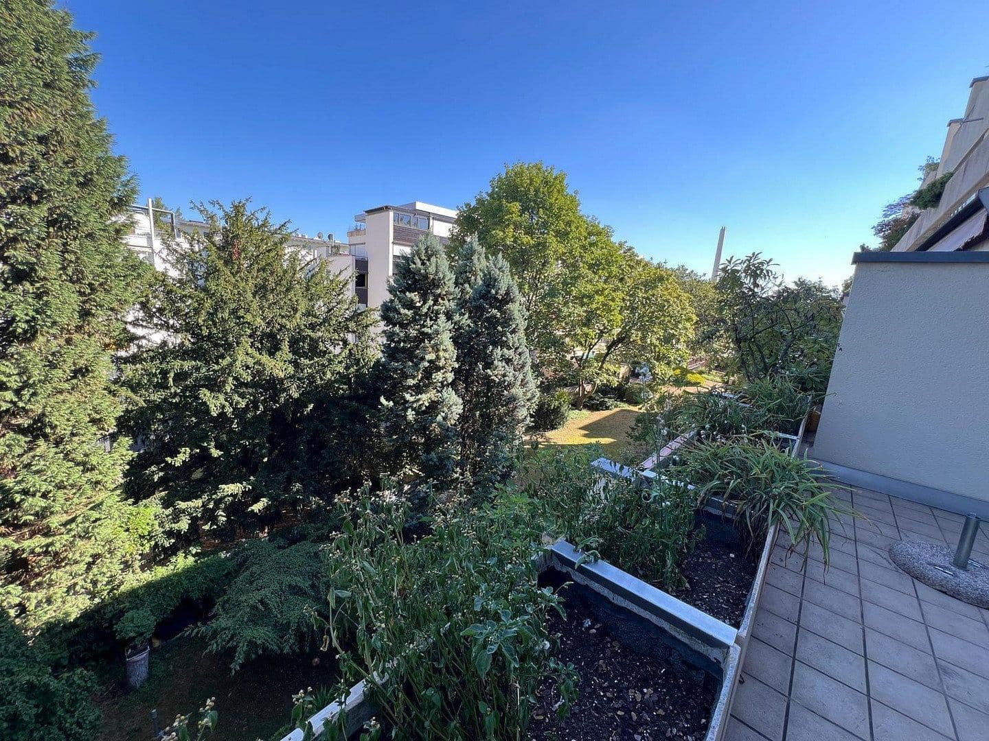 Pronájem bytu 6+1 160 m², Ludwigshafen, Porýní-Falc Pronájem bytu 6+1 160 m², Ludwigshafen, Porýní-Falc