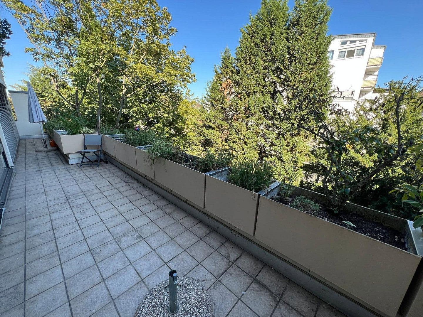 Pronájem bytu 6+1 160 m², Ludwigshafen, Porýní-Falc Pronájem bytu 6+1 160 m², Ludwigshafen, Porýní-Falc