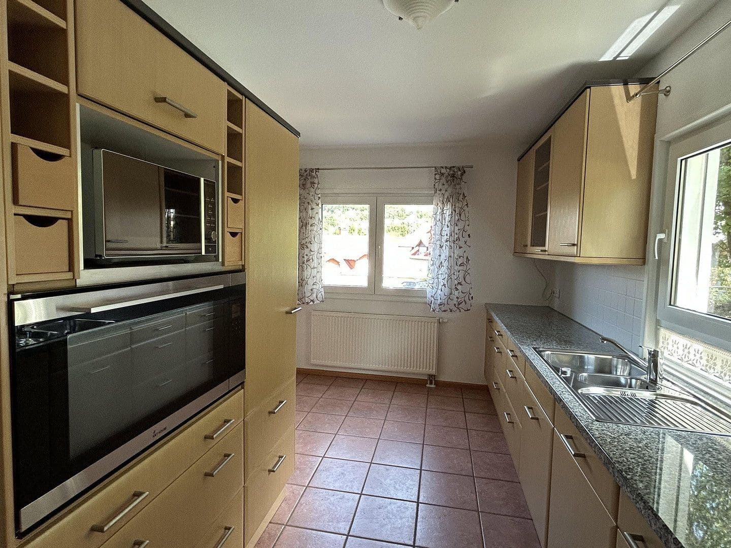 Pronájem bytu 3+kk 130 m², Niedernhausen, Hessen Pronájem bytu 3+kk 130 m², Niedernhausen, Hessen