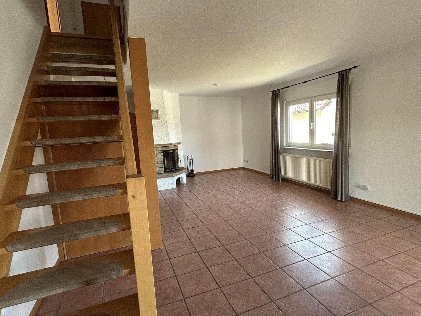 Pronájem bytu 3+kk 130 m², Niedernhausen, Hessen Pronájem bytu 3+kk 130 m², Niedernhausen, Hessen