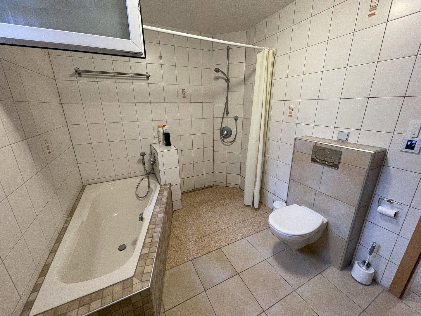 Pronájem bytu 2+kk 71 m², Zollhausstr. 8a, Stutensee, Bádensko-Württembersko Pronájem bytu 2+kk 71 m², Zollhausstr. 8a, Stutensee, Bádensko-Württembersko