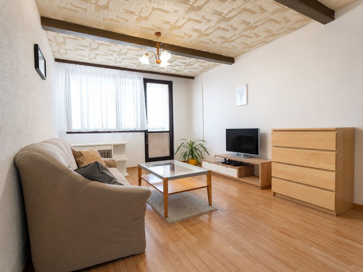 Pronájem bytu 2+kk 45 m², Poděbradova, Kladno, Středočeský kraj Pronájem bytu 2+kk 45 m², Poděbradova, Kladno, Středočeský kraj