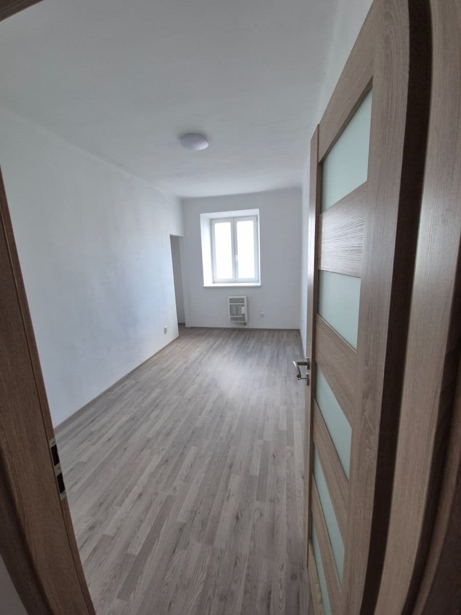 Pronájem bytu 2+kk 45 m², Provazníkova, Brno, Jihomoravský kraj Pronájem bytu 2+kk 45 m², Provazníkova, Brno, Jihomoravský kraj